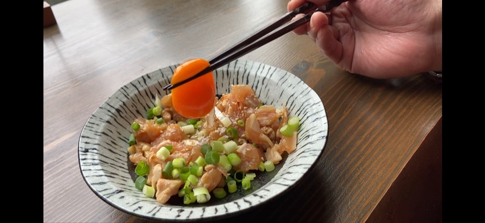 ユッケ風鶏のたたき