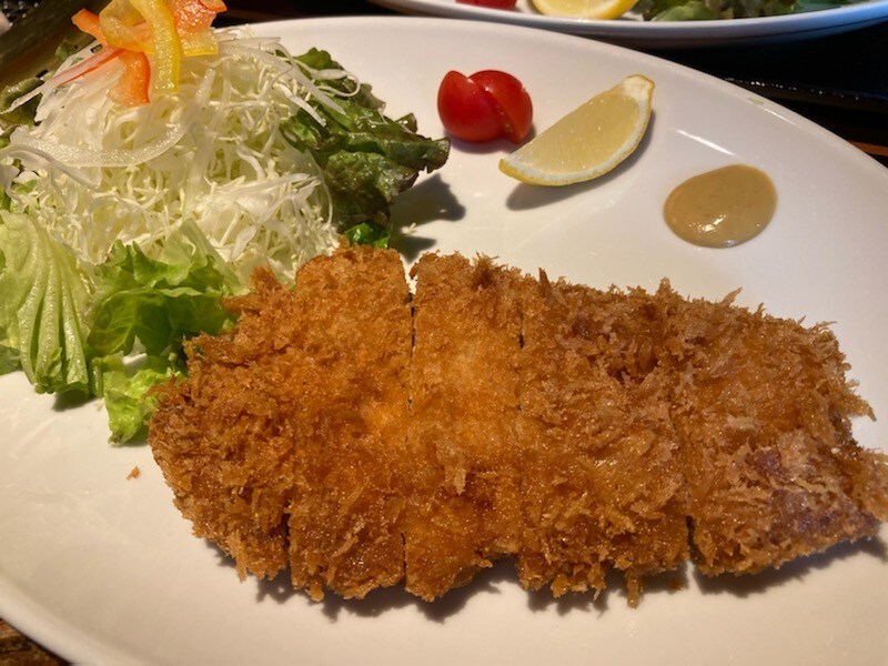 三元豚ロースカツ膳（味噌ソースorとんかつソース）