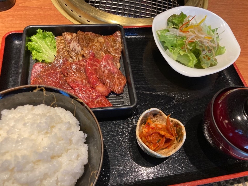 薄切りカルビ秘伝のタレ漬け焼肉セット