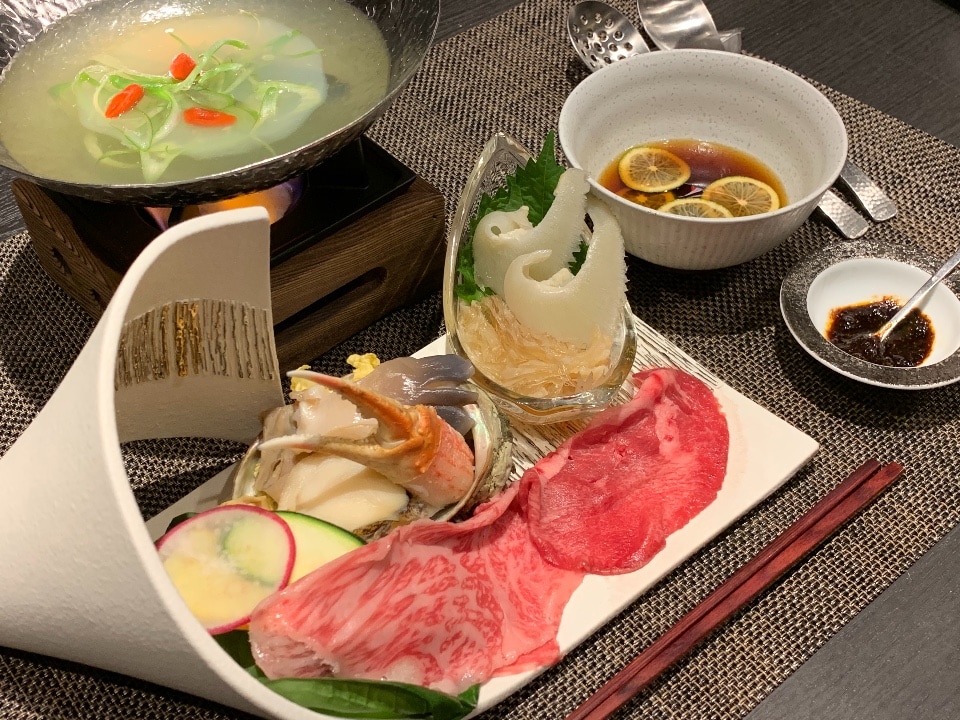 ふかひれとすっぽん豪華しゃぶしゃぶ 酔っぱらい伊勢海老