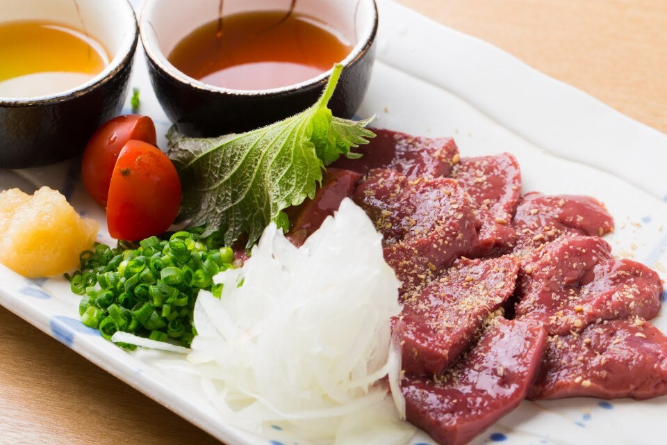 まるで生！牛レバ刺し