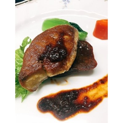 世界最高峰のフォアグラと柔らかジューシーな牛フィレ肉のステーキがメインの贅沢ディナーコース