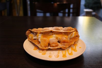 マンゴークリームワッフル