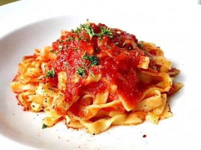 ピリッと大人のアラビアータソースパスタ