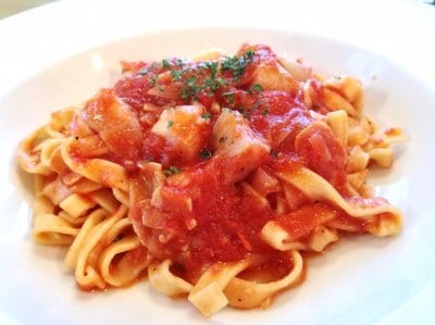 オホーツクホタテのトマトソースパスタ