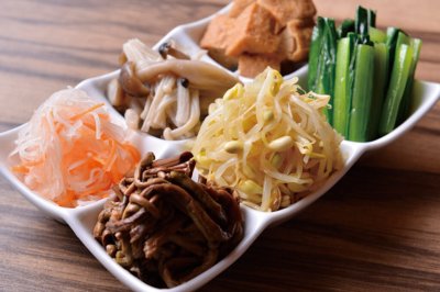 本日のナムル盛合わせ