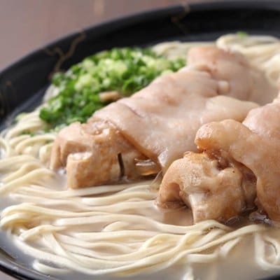 てびちそば（てびち1個）（中）