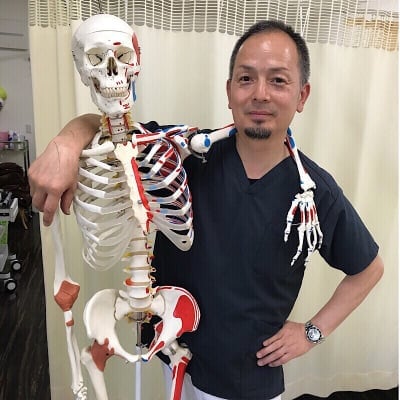 猫背矯正/五十肩/整体/藤原整骨院