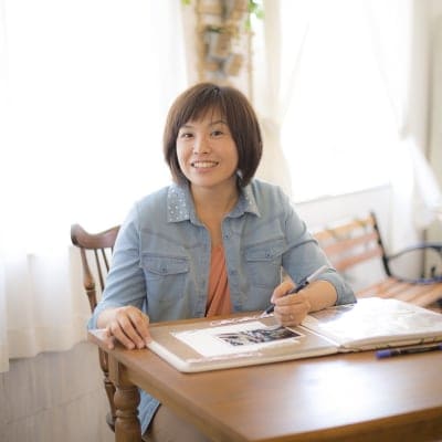 思い出の写真をアルバムに！写真整理のためのスクラップブッキングアルバムづくり-COSMOS-