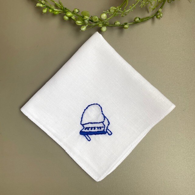 ピアノ　刺繍ミニハンカチ